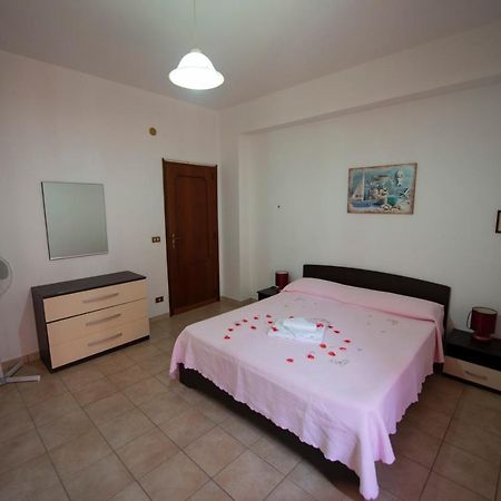 Olimpo Appartament'S Apartment Parghelia Exterior foto