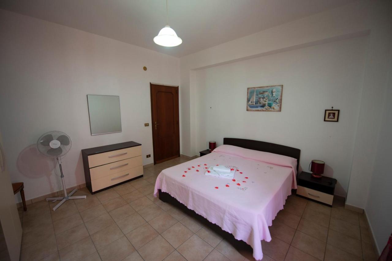 Olimpo Appartament'S Apartment Parghelia Exterior foto